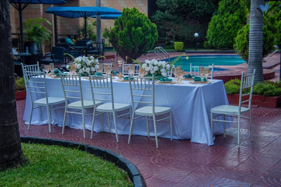 Mika Hotel Kabulonga Lusaka Extérieur photo