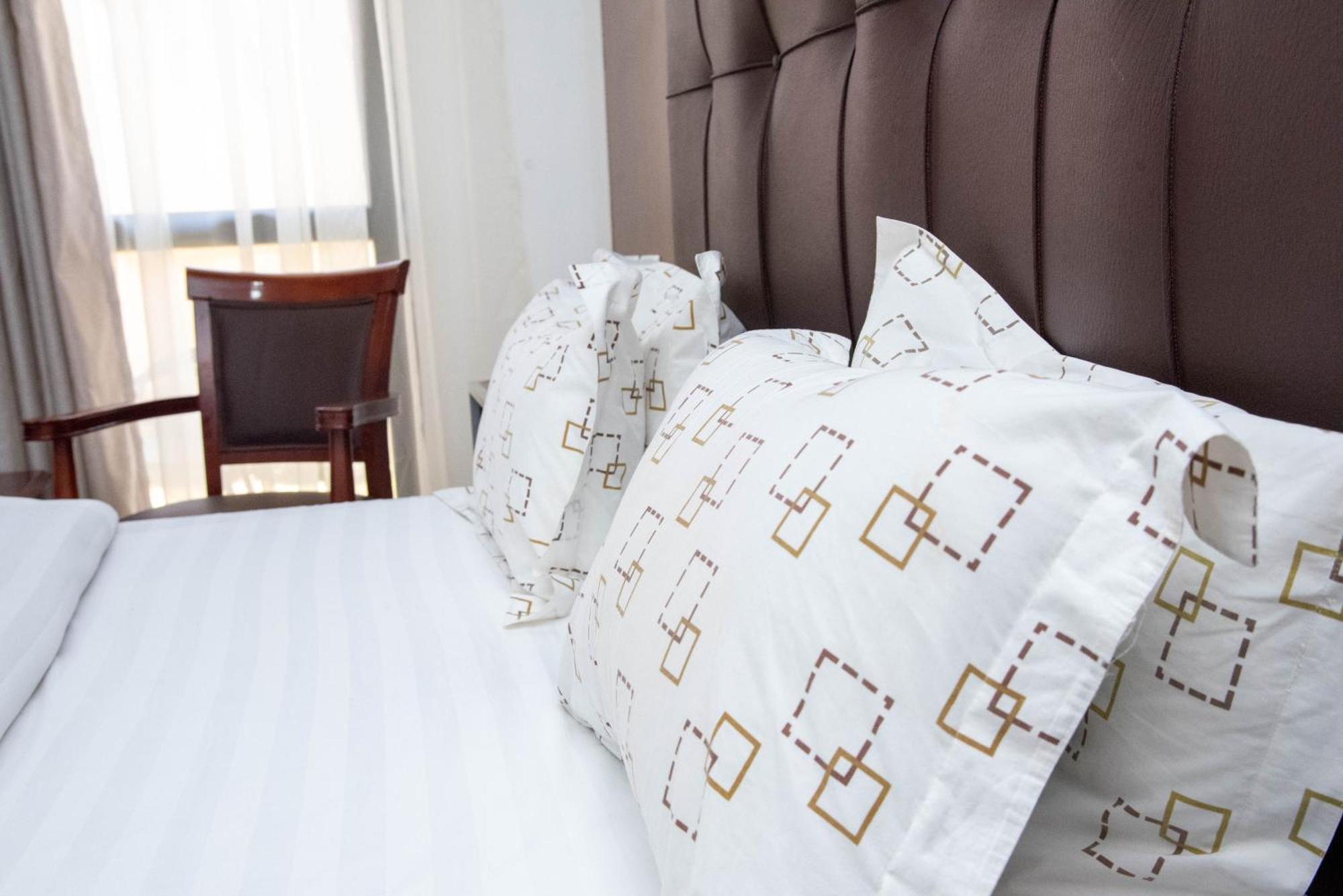 Mika Hotel Kabulonga Lusaka Extérieur photo