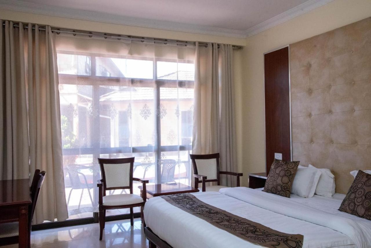 Mika Hotel Kabulonga Lusaka Extérieur photo