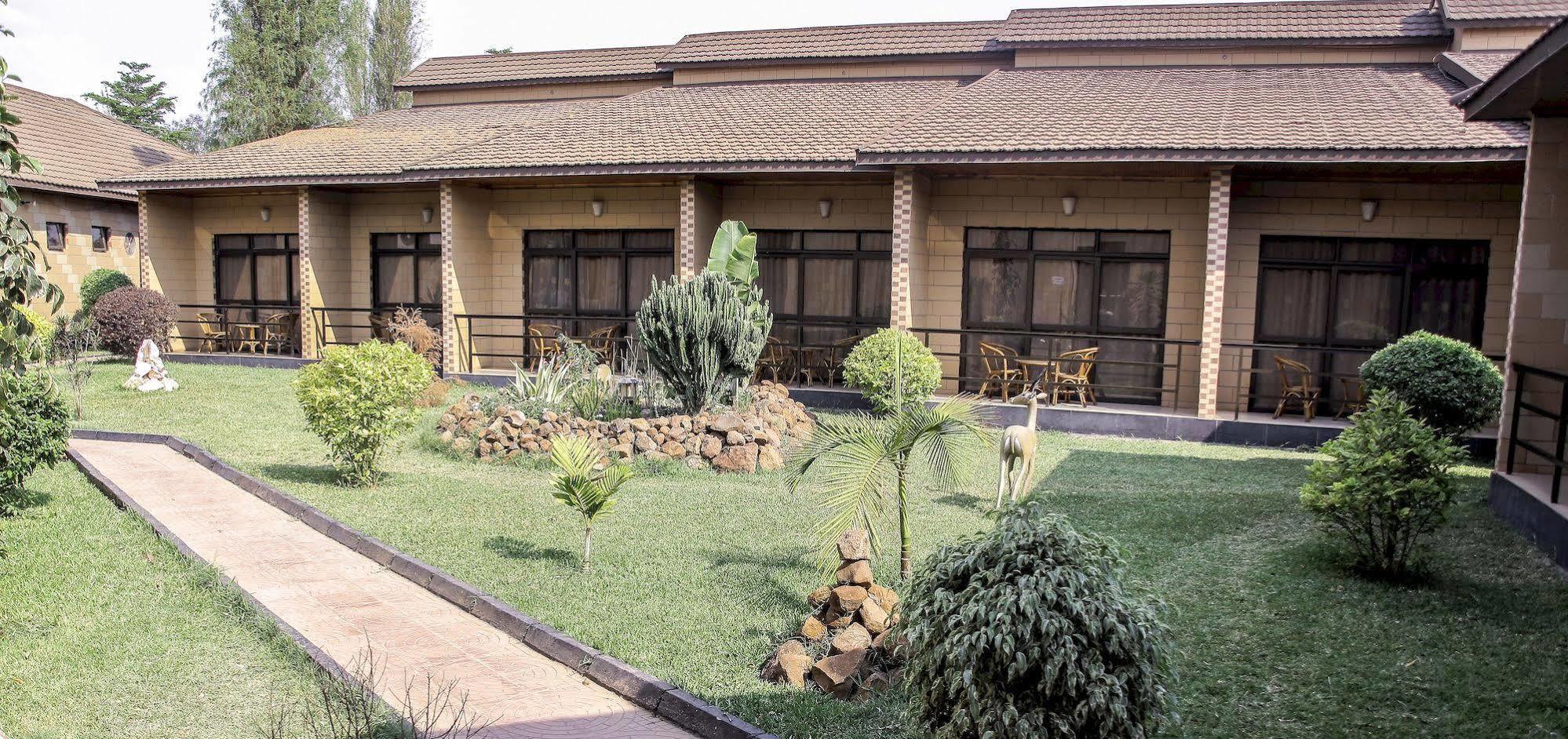 Mika Hotel Kabulonga Lusaka Extérieur photo